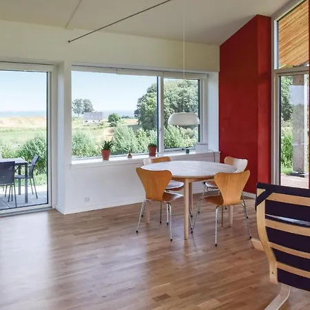 Two-bedroom In Tranekar Сasa de vacaciones